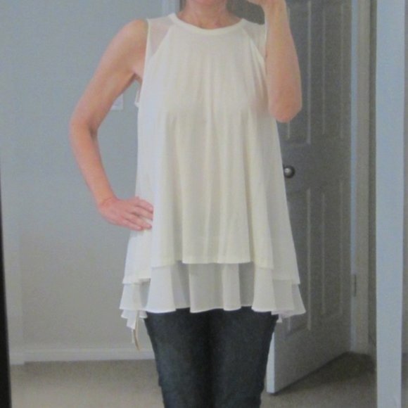 White Flowy Layered Top by Fray I.D - NWT - Picture 2 of 4